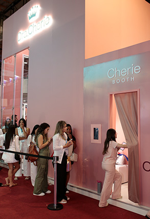 Cherie 18